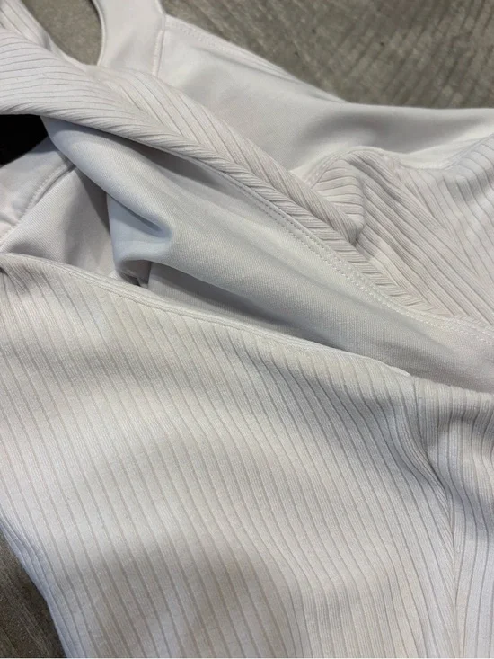 Alo Yoga Ribbed Insight Tank Top - Picture 7 of 8